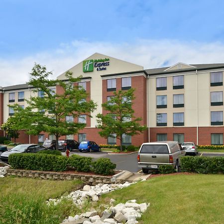 Holiday Inn Express Hotel & Suites Milwaukee-New Berlin By Ihg Exterior foto
