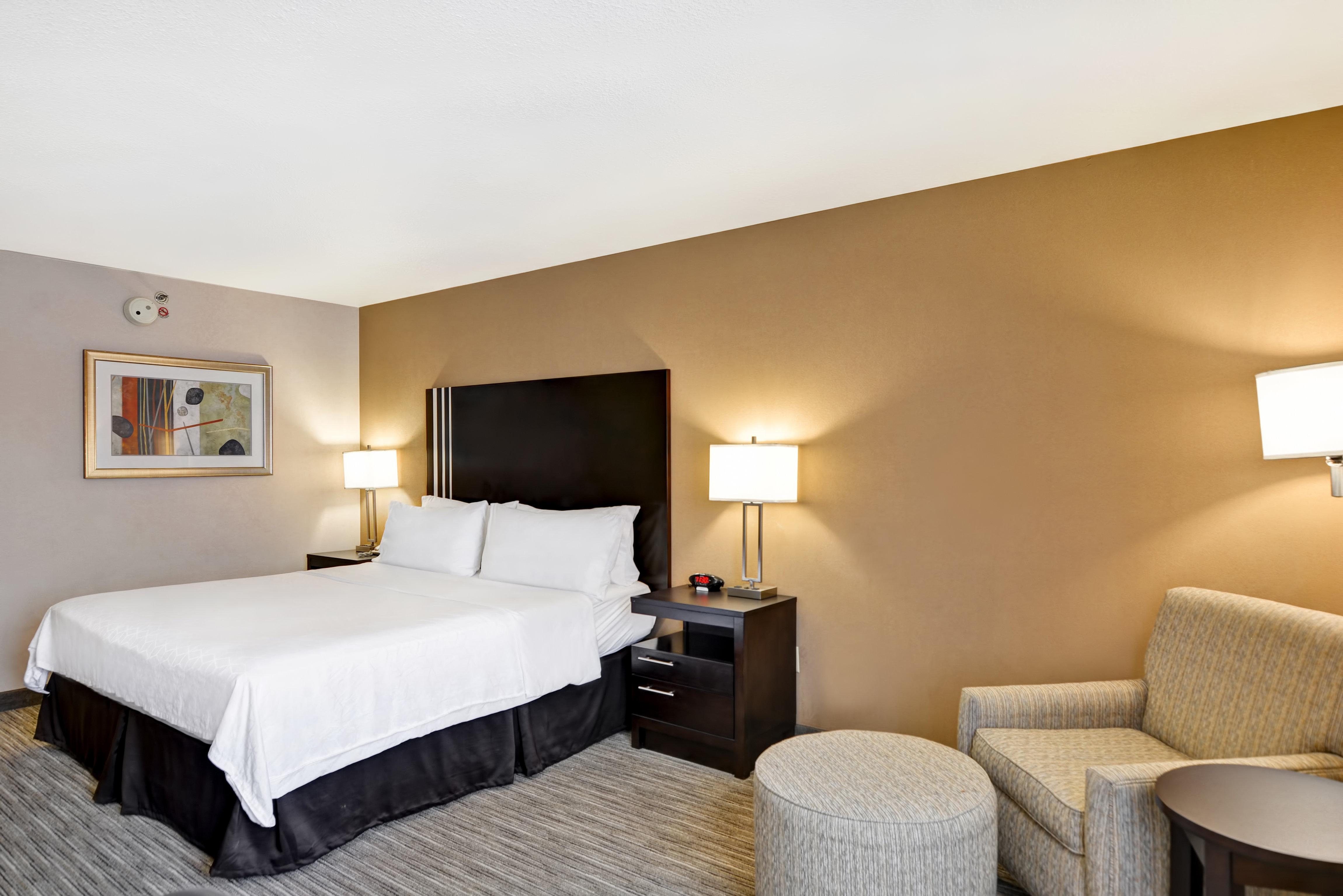 Holiday Inn Express Hotel & Suites Milwaukee-New Berlin, An Ihg Hotel Exterior foto
