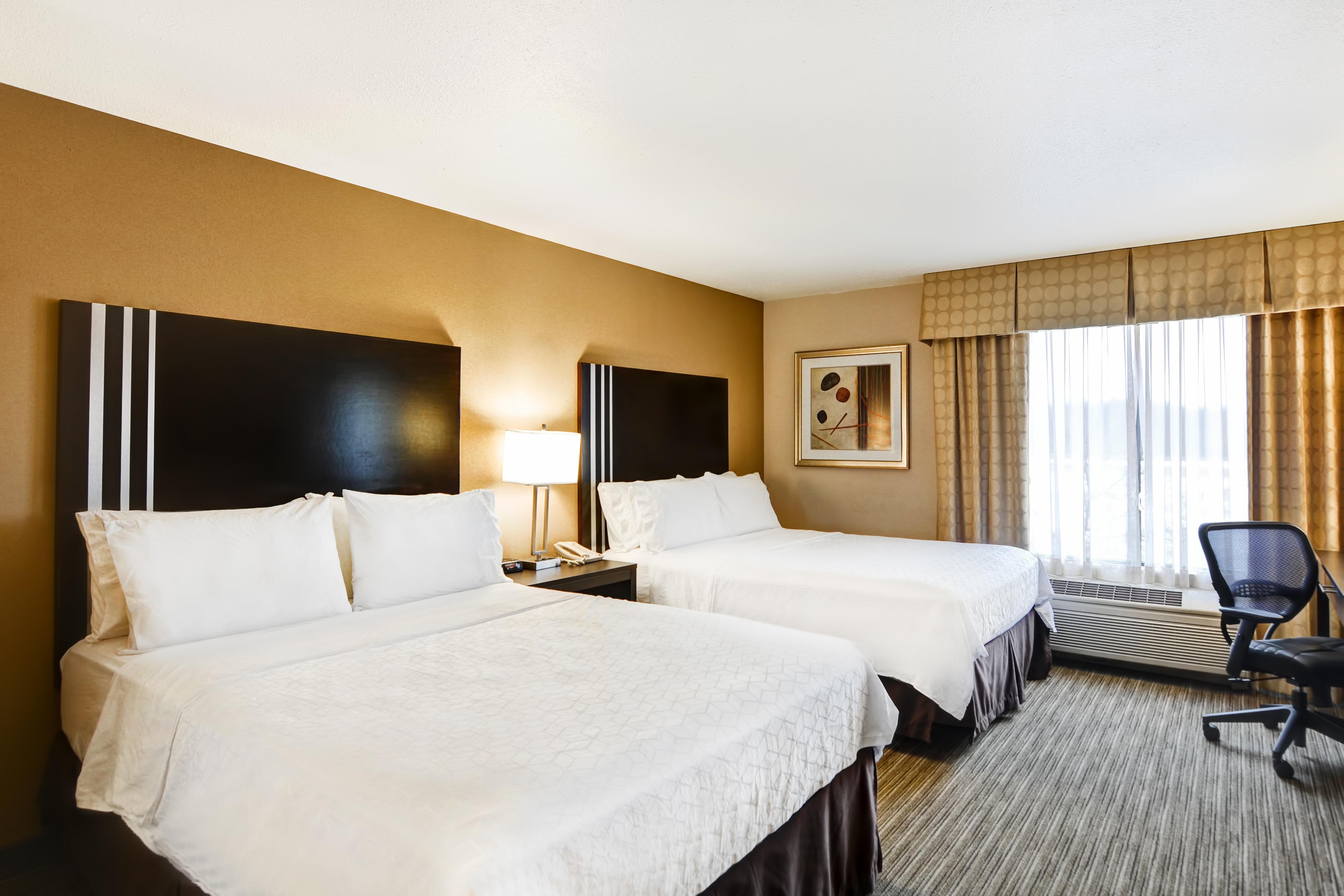 Holiday Inn Express Hotel & Suites Milwaukee-New Berlin By Ihg Exterior foto