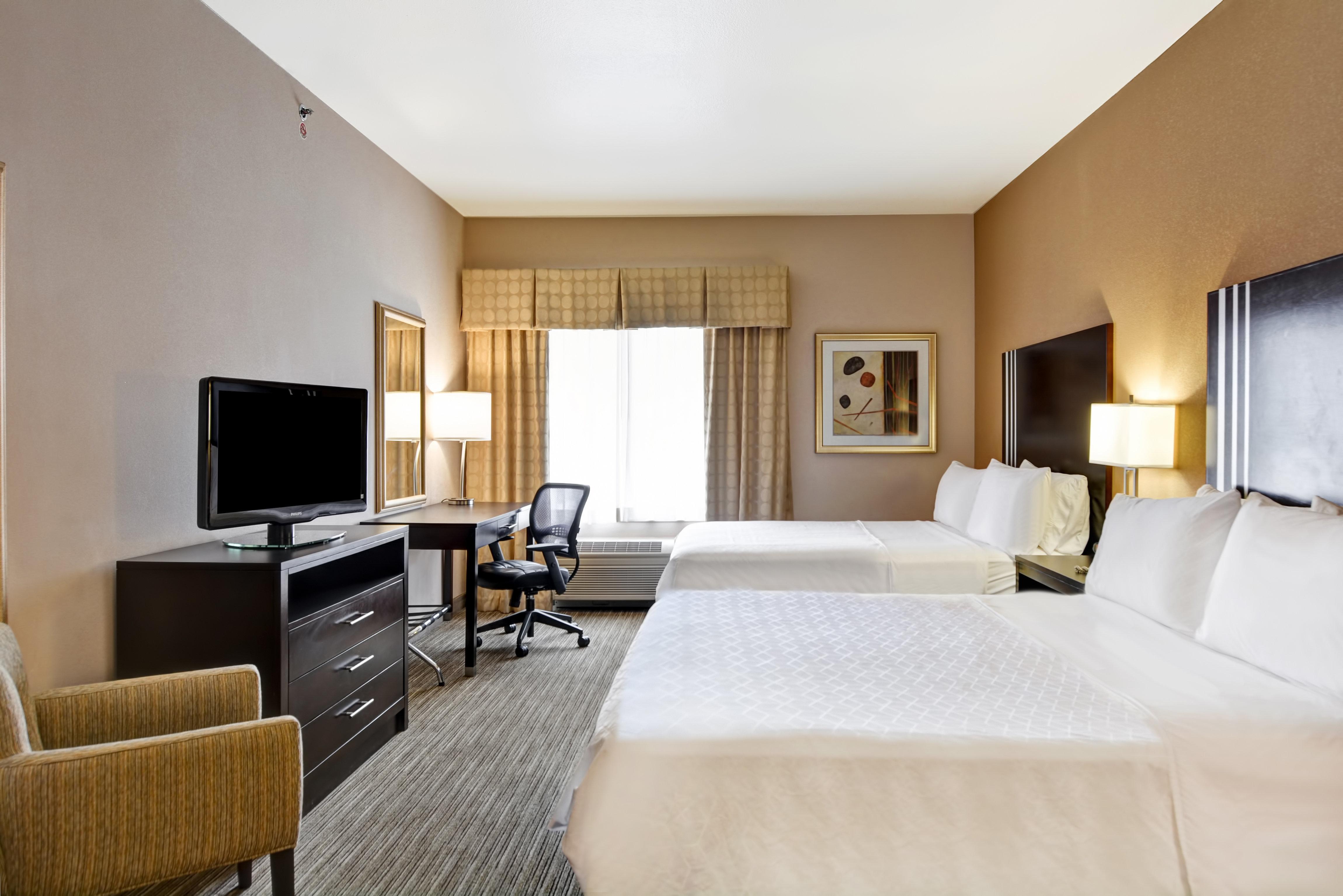 Holiday Inn Express Hotel & Suites Milwaukee-New Berlin By Ihg Exterior foto